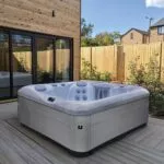Brook Hot Tub 4-Person Plug & Play Convertible